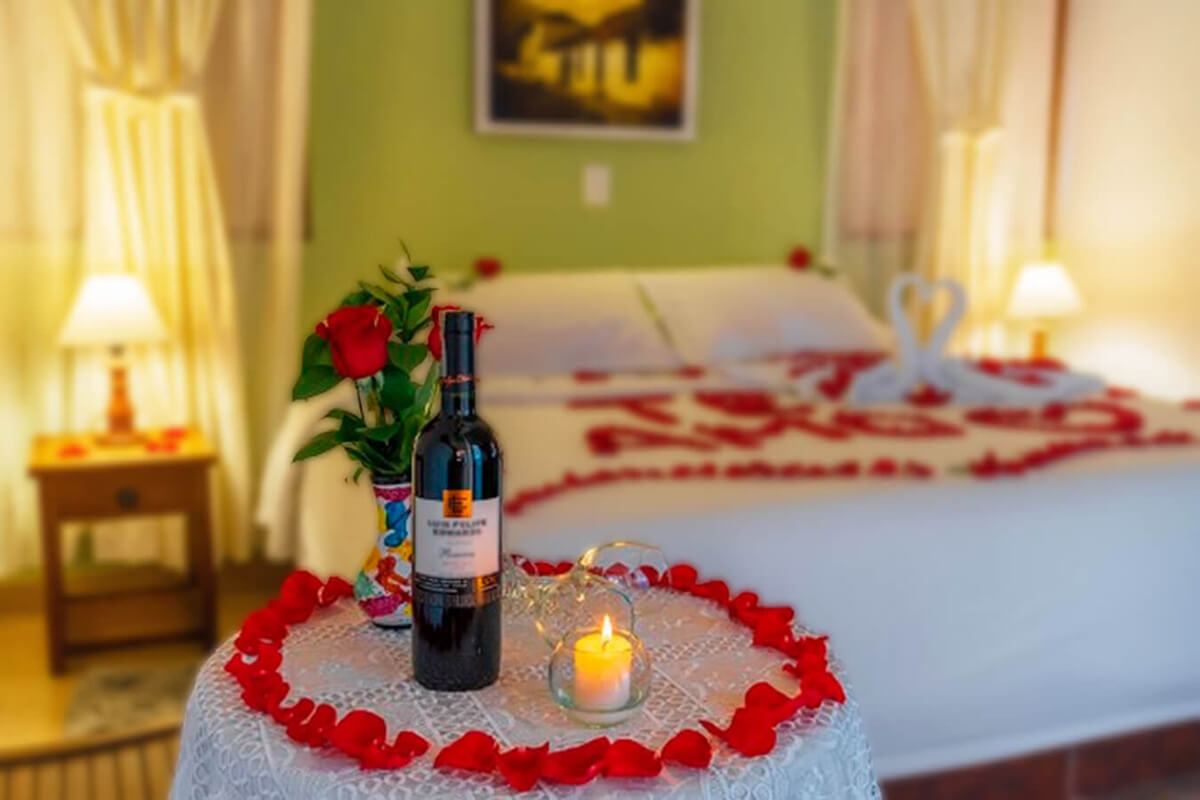 NOCHE ROMÁNTICA